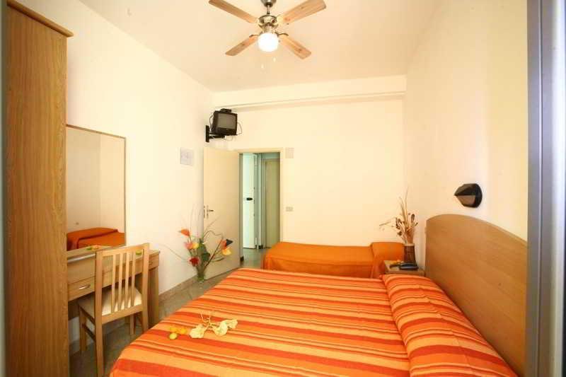 מיסאנו אדריאטיקו Hotel Italy מראה חיצוני תמונה