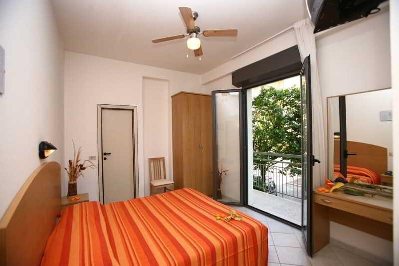 מיסאנו אדריאטיקו Hotel Italy מראה חיצוני תמונה